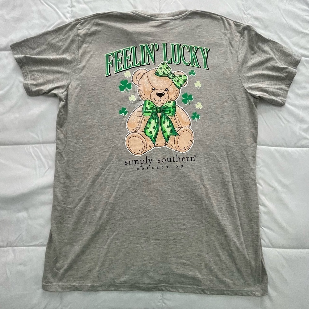 Simply Southern “Feeling Lucky” XLarge. Grey